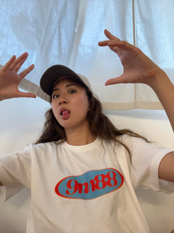 流行資訊9m88 Logo 白Tee